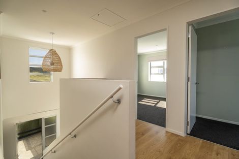 Photo of property in 120 Amesbury Drive, Churton Park, Wellington, 6037
