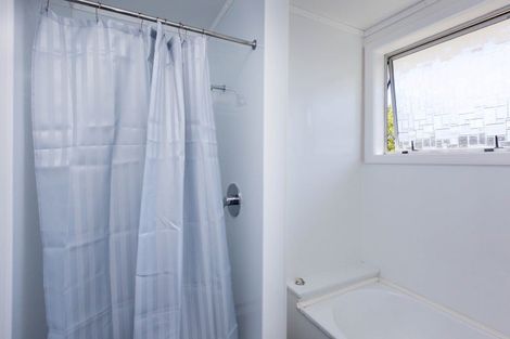 Photo of property in 23 Blueberry Grove, Timberlea, Upper Hutt, 5018