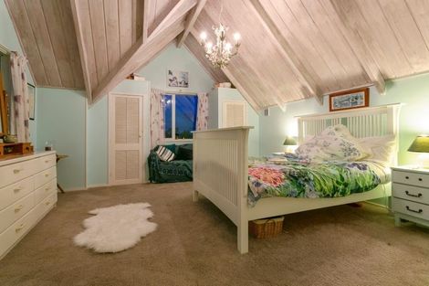 Photo of property in 3 Pohutukawa Avenue, Red Beach, 0932