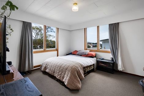 Photo of property in 49 Nevada Drive, Merrilands, New Plymouth, 4312