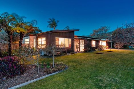 Photo of property in 35 Kohekohe Road, Waikanae, 5036