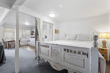 Photo of property in 28 Sunny Bay Road, Matua, Tauranga, 3110