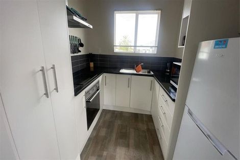 Photo of property in 2/4 Silver Creek Road, Weymouth, Auckland, 2103