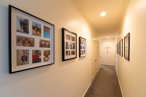 Photo of property in 33 Kensington Drive, Taradale, Napier, 4112