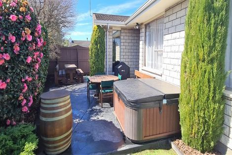 Photo of property in 11 Gibbs Drive, Woodend, 7610