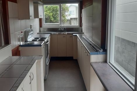 Photo of property in 37d Paramu Avenue, Birkdale, Auckland, 0626