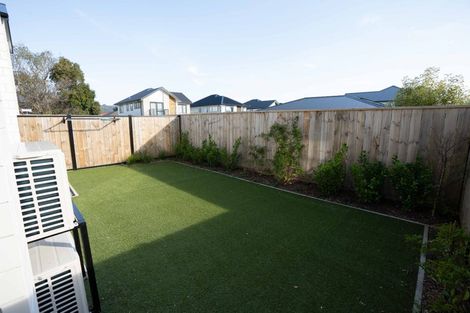 Photo of property in 10 Oliver Place, Trentham, Upper Hutt, 5018