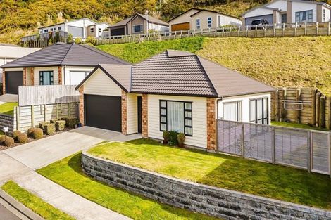 Photo of property in 72 Staithes Drive North, Whitby, Porirua, 5024