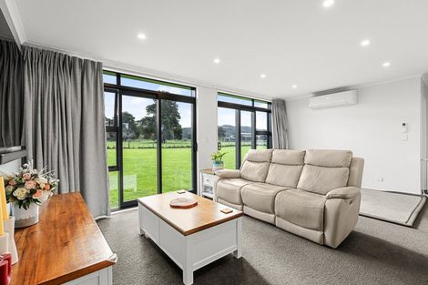 Photo of property in 98 Thomas Road, Dalefield, Carterton, 5791