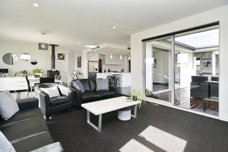 Photo of property in 6 Crampton Close, Kaiapoi, 7630