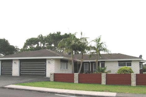 Photo of property in 63 Granville Drive, Massey, Auckland, 0614