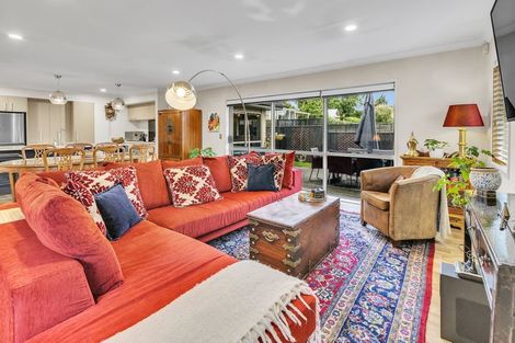 Photo of property in 117b Kawaha Point Road, Kawaha Point, Rotorua, 3010