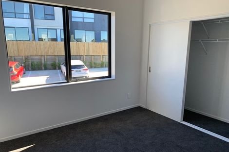 Photo of property in 62u5 Spenmoor Street, Newlands, Wellington, 6037