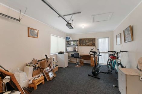 Photo of property in 75 Lakeside Drive, Orewa, 0931