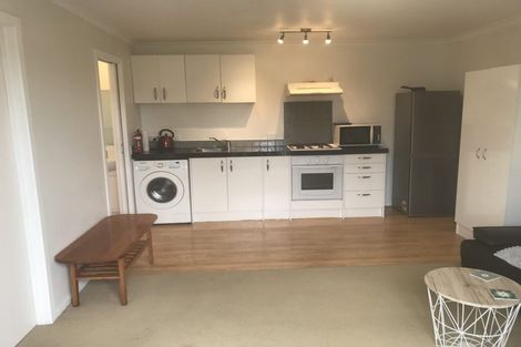 Photo of property in 12 Murphy Road, Taradale, Napier, 4112