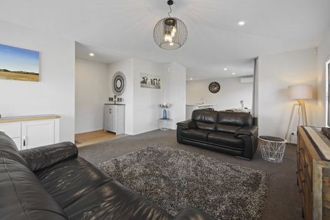 Photo of property in 28 Te Hurunui Drive, Pegasus, 7612