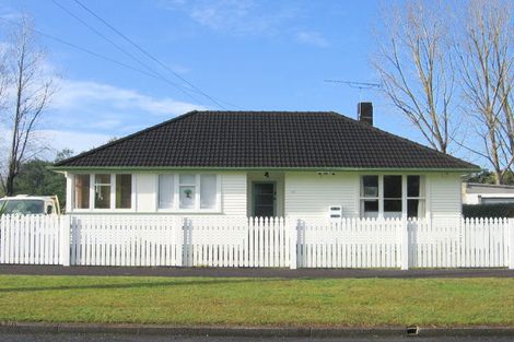 Photo of property in 46 Pollen Crescent, Melville, Hamilton, 3206