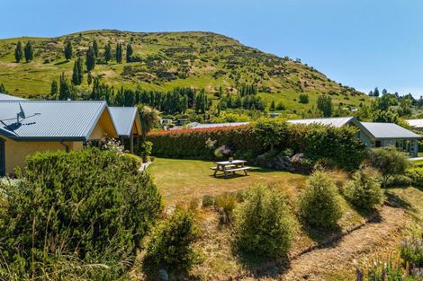 Photo of property in 2 Bramshill Drive, Lower Shotover, Queenstown, 9371