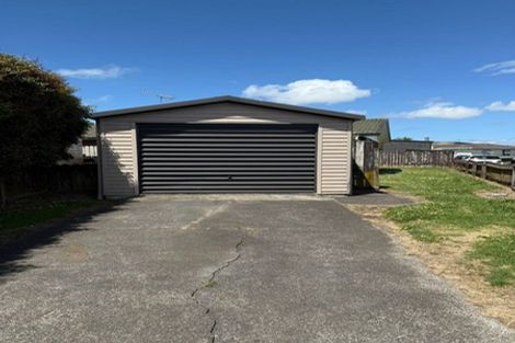 Photo of property in 2/6 Trimdon Street, Randwick Park, Auckland, 2105