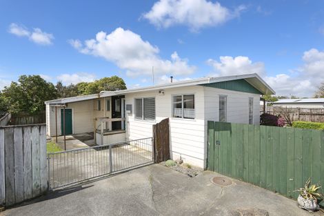 Photo of property in 5a Flygers Line, Milson, Palmerston North, 4414