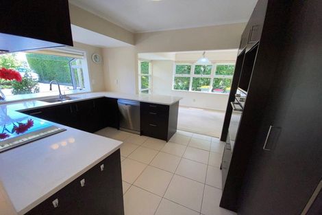 Photo of property in 9 Kerswill Place, Pakuranga, Auckland, 2010