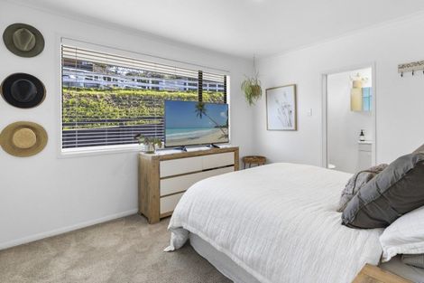 Photo of property in 70 Hinewa Road, Otumoetai, Tauranga, 3110