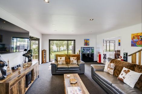 Photo of property in 100 Kereru Road, Maraekakaho, Hastings, 4171