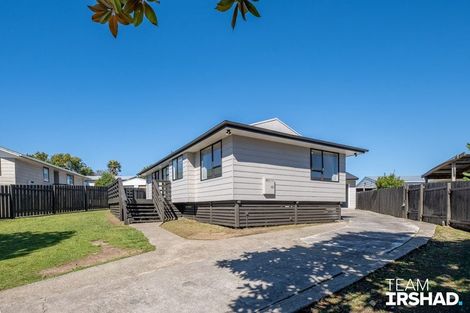 Photo of property in 176 Finlayson Avenue, Clendon Park, Auckland, 2103