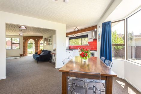 Photo of property in 36 Riverlaw Terrace, Saint Martins, Christchurch, 8022