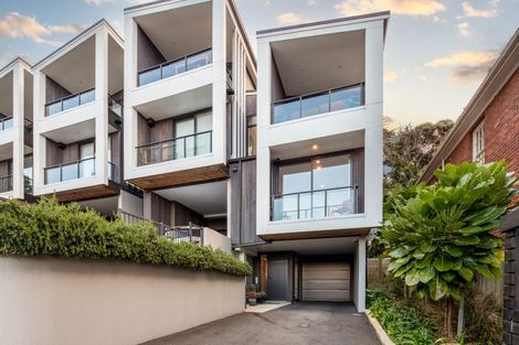 Photo of property in 18u1 Oriental Terrace, Oriental Bay, Wellington, 6011