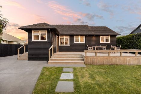 Photo of property in 32 Robinson Street, Cambridge, 3434