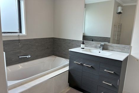 Photo of property in 128 Waenga Drive, Cromwell, 9310