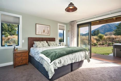 Photo of property in 9 Precipice Lane, Glenorchy, 9372
