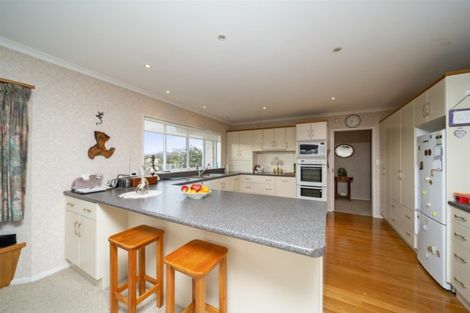 Photo of property in 281 Waihi Road, Hawera, 4673