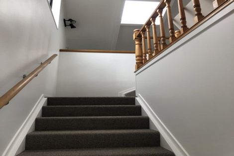 Photo of property in 18 Ngatira Road, Muriwai, Waimauku, 0881