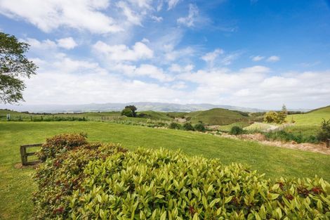 Photo of property in 135 Zigzag Road, Pohangina, Feilding, 4775