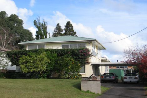 Photo of property in 34 Taipari Road, Te Atatu Peninsula, Auckland, 0610