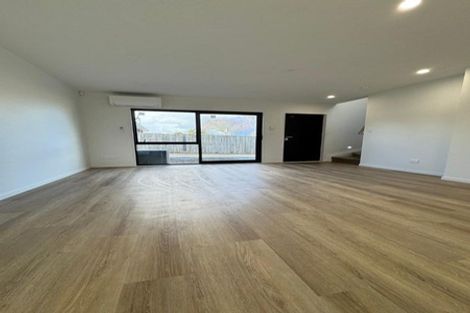 Photo of property in 73c Arimu Road, Papakura, 2110