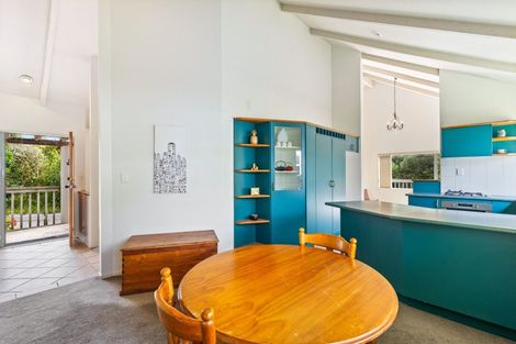 Photo of property in 90a Atkinson Road, Titirangi, Auckland, 0604