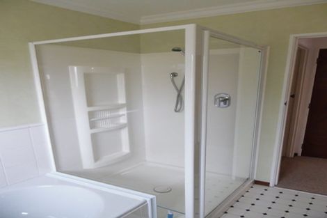 Photo of property in 6c Holsworthy Road, Lower Vogeltown, New Plymouth, 4310