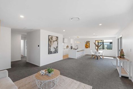 Photo of property in 52 Burnham School Road, Rolleston, 7614