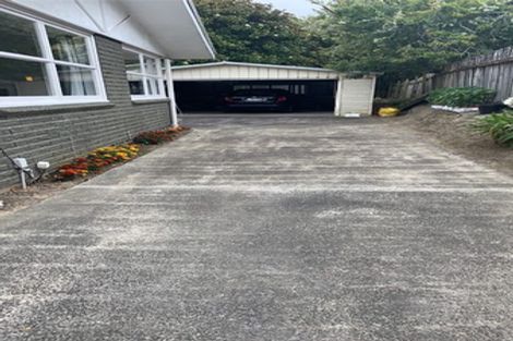 Photo of property in 7 Segedin Place, Glenfield, Auckland, 0629