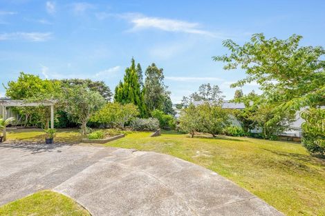 Photo of property in 15 Murray Road, Te Atatu Peninsula, Auckland, 0610