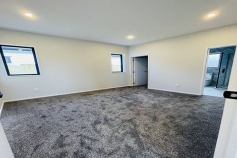 Photo of property in 25 Huringa Road, Karaka, 2113