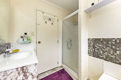Photo of property in 16 Portrush Lane, Takanini, 2112