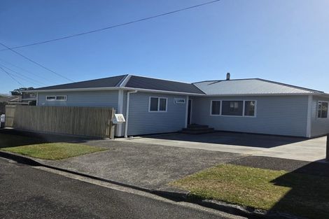 Photo of property in 9 Clyde Street, Ferndale, New Plymouth, 4310
