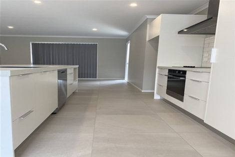 Photo of property in 24 Te Rito Road, Hobsonville, Auckland, 0616