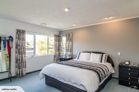 Photo of property in 9 Longmont Terrace, Churton Park, Wellington, 6037