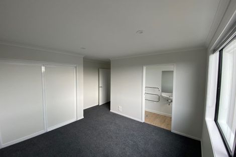Photo of property in 5/5 Peachgrove Road, Te Atatu Peninsula, Auckland, 0610