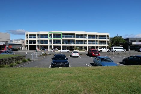 Photo of property in Ocean Apartments, 44-46 Marine Parade, Paraparaumu Beach, Paraparaumu, 5032